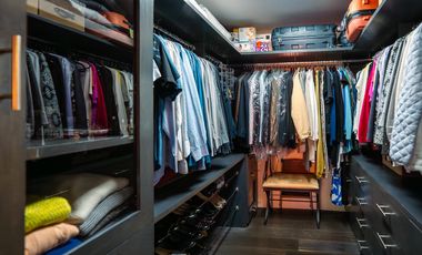 Venta de casa en condominio completamente remodelada en Av Centenario