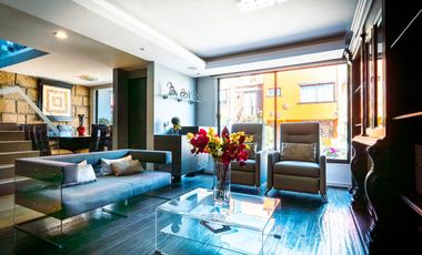 Venta de casa en condominio completamente remodelada en Av Centenario