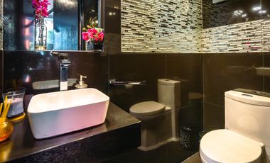 Venta de casa en condominio completamente remodelada en Av Centenario