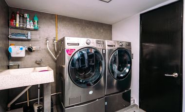 Venta de casa en condominio completamente remodelada en Av Centenario