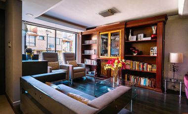 Venta de casa en condominio completamente remodelada en Av Centenario