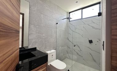 CASA EN LOMAS DE ATZINGO