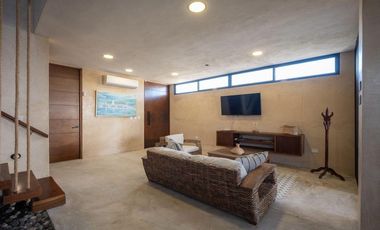 Casa en venta a 100 metros del mar en San Benito