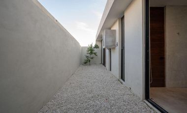 Casa en venta a 100 metros del mar en San Benito