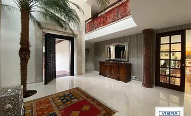 Magnífica residencia con alberca a la venta en las Lomas de Chapultepec, CDMX