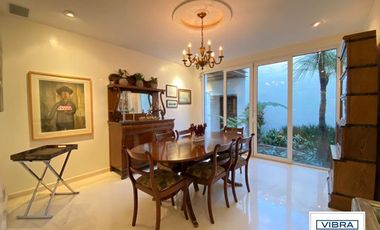 Magnífica residencia con alberca a la venta en las Lomas de Chapultepec, CDMX