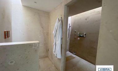 Magnífica residencia con alberca a la venta en las Lomas de Chapultepec, CDMX