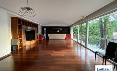 Magnífica residencia con alberca a la venta en las Lomas de Chapultepec, CDMX
