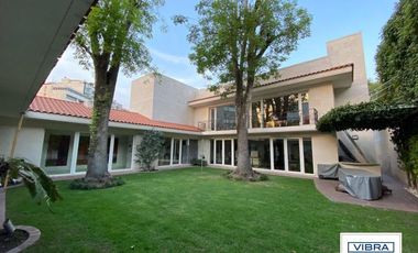 Magnífica residencia con alberca a la venta en las Lomas de Chapultepec, CDMX
