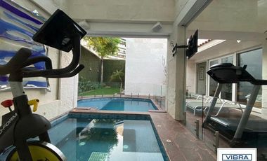 Magnífica residencia con alberca a la venta en las Lomas de Chapultepec, CDMX