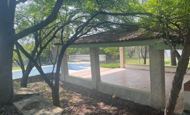 QUINTA por el CERCADO SANTIAGO VENTA