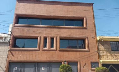 Edificio Comercial - Ciprés