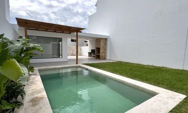 CASA CON ALBERCA EN VENTA EN LOMAS DIAMANTE