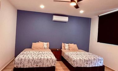 CASA EN VENTA AMUEBLADA TIPO VILLA EN PRIVADA YA' AX BEH, CONKAL.