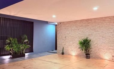 CASA EN VENTA AMUEBLADA TIPO VILLA EN PRIVADA YA' AX BEH, CONKAL.