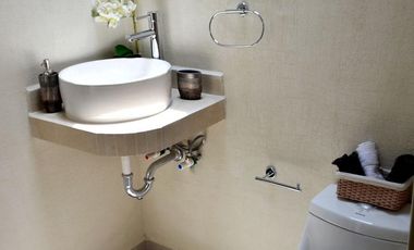 VENTA DE CASA EN FRACCIONAMIENTO RINCÓN DE XONACATLÁN