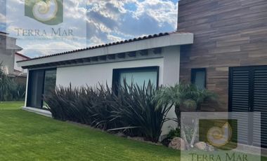 Casa en venta, Calzada Zavaleta