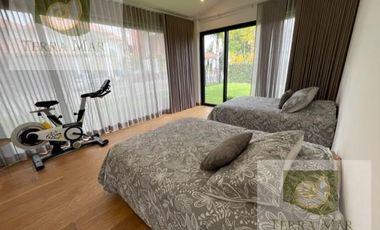 Casa en venta, Calzada Zavaleta