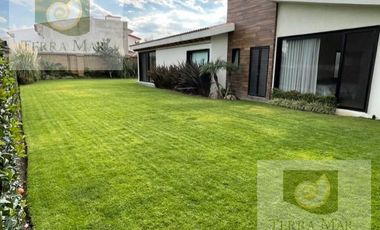 Casa en venta, Calzada Zavaleta