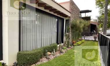 Casa en venta, Calzada Zavaleta
