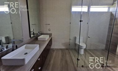 Casa en venta en Bosque de los Lagos, Jardines Univesidad, Zapopan