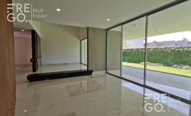 Casa en venta en Bosque de los Lagos, Jardines Univesidad, Zapopan