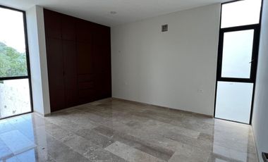 Casa en  Venta en Mérida en Privada 4 recámaras lista para entrega