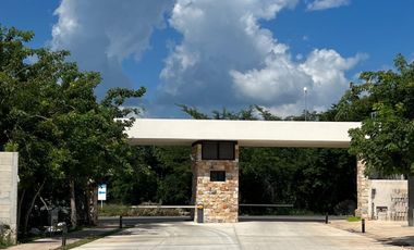 Casa en  Venta en Mérida en Privada 4 recámaras lista para entrega