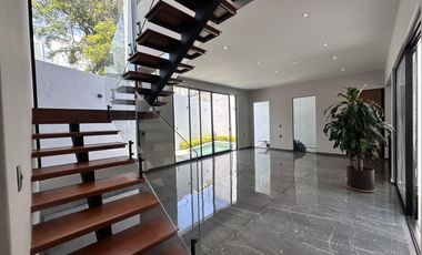 Casa en Fraccionamiento Lomas de Atzingo