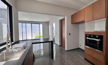 Casa en Fraccionamiento Lomas de Atzingo