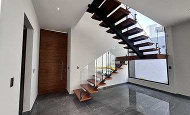 Casa en Fraccionamiento Lomas de Atzingo