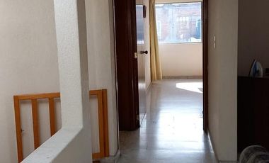 VENTA DE CASA EN SAN BERNARDINO TOLUCA,  CERCA DE LA BOMBONERA.