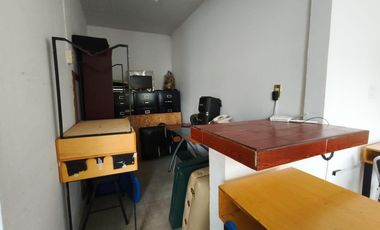 Edificio Comercial en venta con 3 Deptos, 6 locales comerciales en  Blvd Ojo de Agua SUP. 335 m2