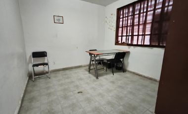 Edificio Comercial en venta con 3 Deptos, 6 locales comerciales en  Blvd Ojo de Agua SUP. 335 m2