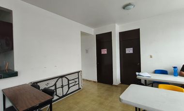 Edificio Comercial en venta con 3 Deptos, 6 locales comerciales en  Blvd Ojo de Agua SUP. 335 m2