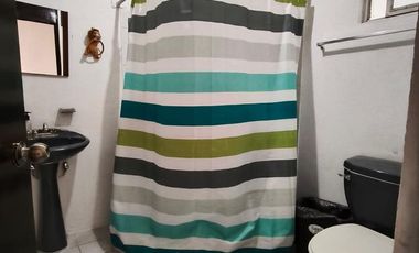 Edificio Comercial en venta con 3 Deptos, 6 locales comerciales en  Blvd Ojo de Agua SUP. 335 m2