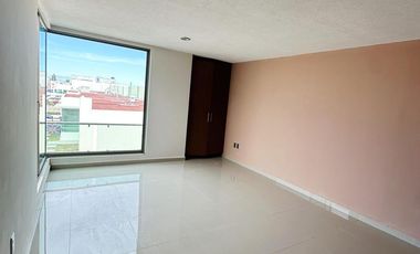 ASA SEMINUEVA DOS NIVELES, RESIDENCIAL MONTENOVO, PACHUCA, HGO.