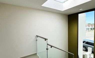 ASA SEMINUEVA DOS NIVELES, RESIDENCIAL MONTENOVO, PACHUCA, HGO.