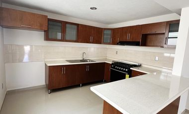 ASA SEMINUEVA DOS NIVELES, RESIDENCIAL MONTENOVO, PACHUCA, HGO.