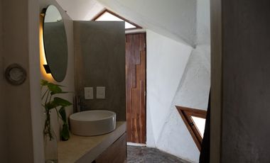 HOTEL EN VENTA/ TULUM/ ZONA HOTELERA/SEGUNDA LINEA DE PLAYA/ ROI ASEGURADO.