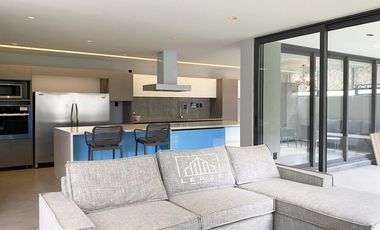 Casa en Condominio en Venta, Pedregal. C