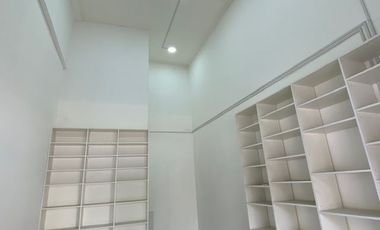 Local Comercial en Arriendo en Avenida Recoleta