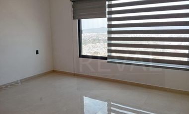 Linda Casa de Autor en Venta y Renta en Cumbres del Lago Juriquilla