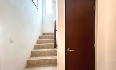Venta Casa en Privada con Amenidades, 4 recámaras y piscina