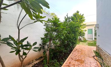 Venta Casa en Privada con Amenidades, 4 recámaras y piscina