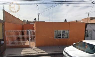 Casa en Venta a 10 min de Centro Comercial el Dorado.