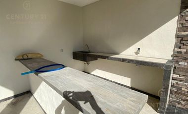 Oportunidad Única en Senderos de Mayakoba – Casa Exclusiva en Venta C3906