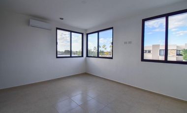 CASA EQUIPADA DE 3 RECAMARAS UBICADA EN CUMBRES NOVONORTE, CONKAL.