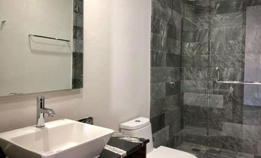 Espectacular departamento con vista al parque, 3 recámaras, 3.5 baños, 3 autos, alberca y gimnasio