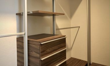 Espectacular departamento con vista al parque, 3 recámaras, 3.5 baños, 3 autos, alberca y gimnasio